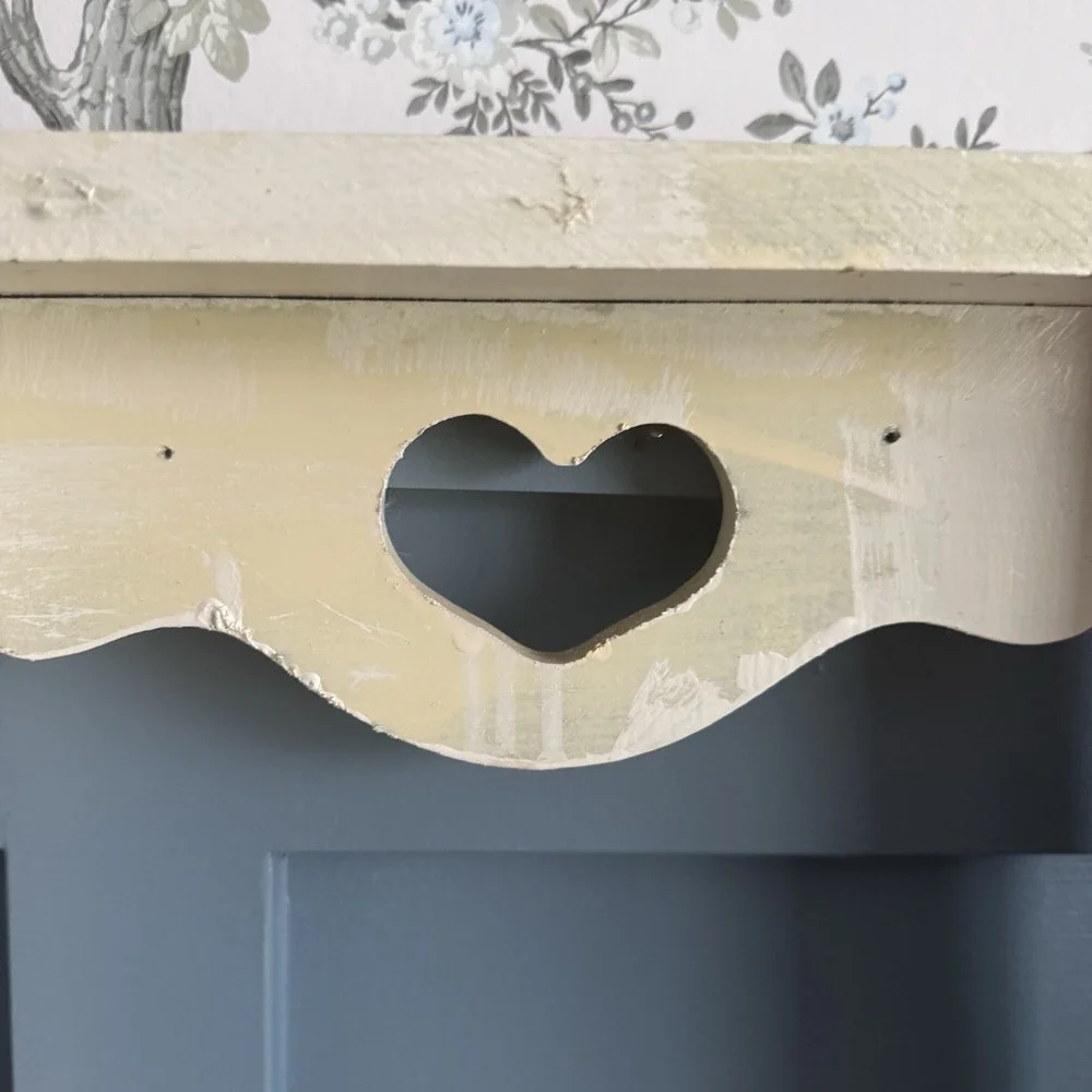Vintage Country Trinket Wall Shelf Heart Cutout Peg Rack Cottage Farmhouse Wood